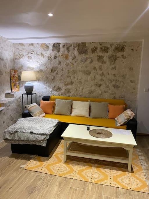 Loft En Plein Coeur Du Village Holiday home